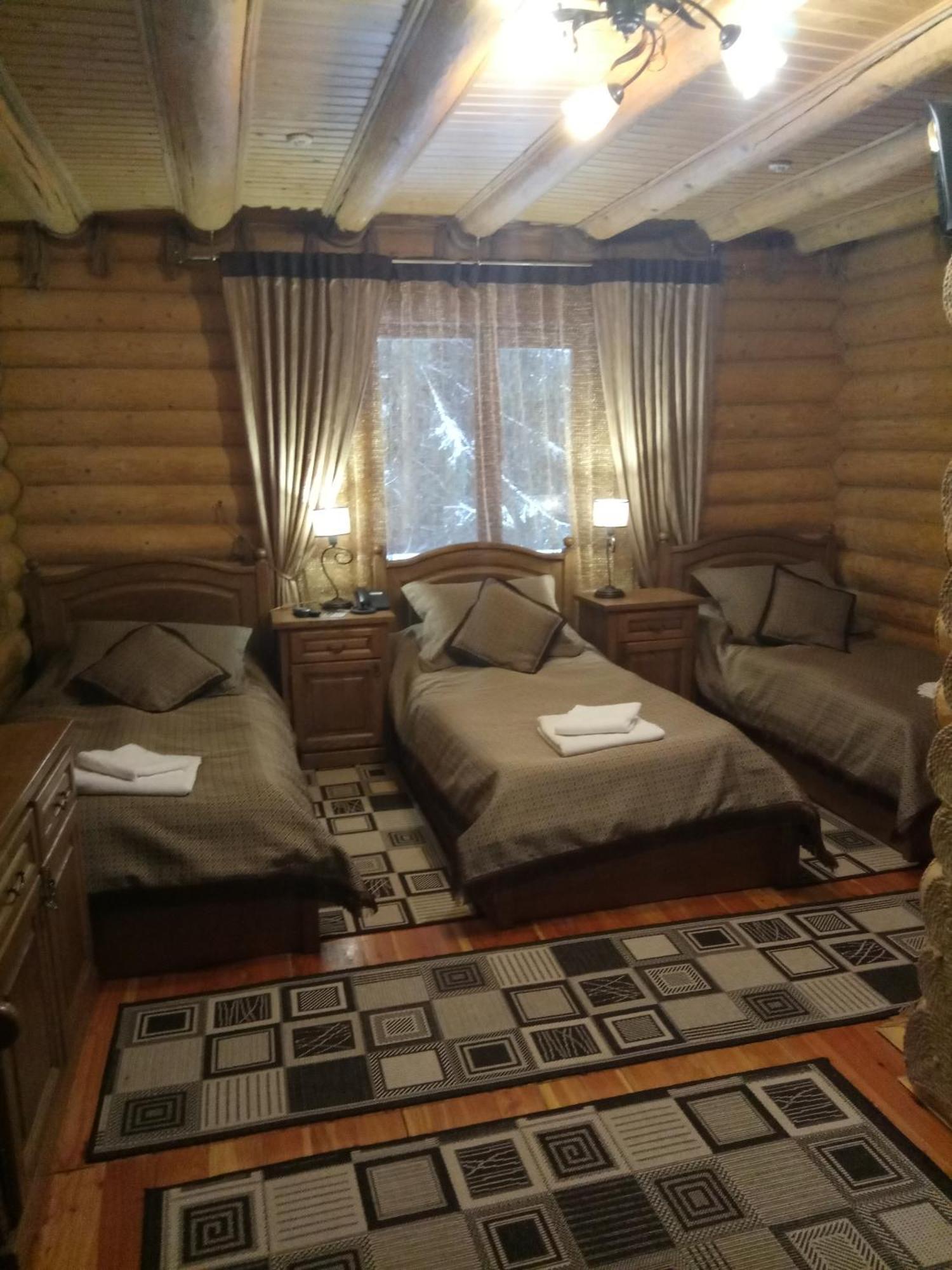 Арніка Hotel Synevyrsʼka Polyana Eksteriør billede
