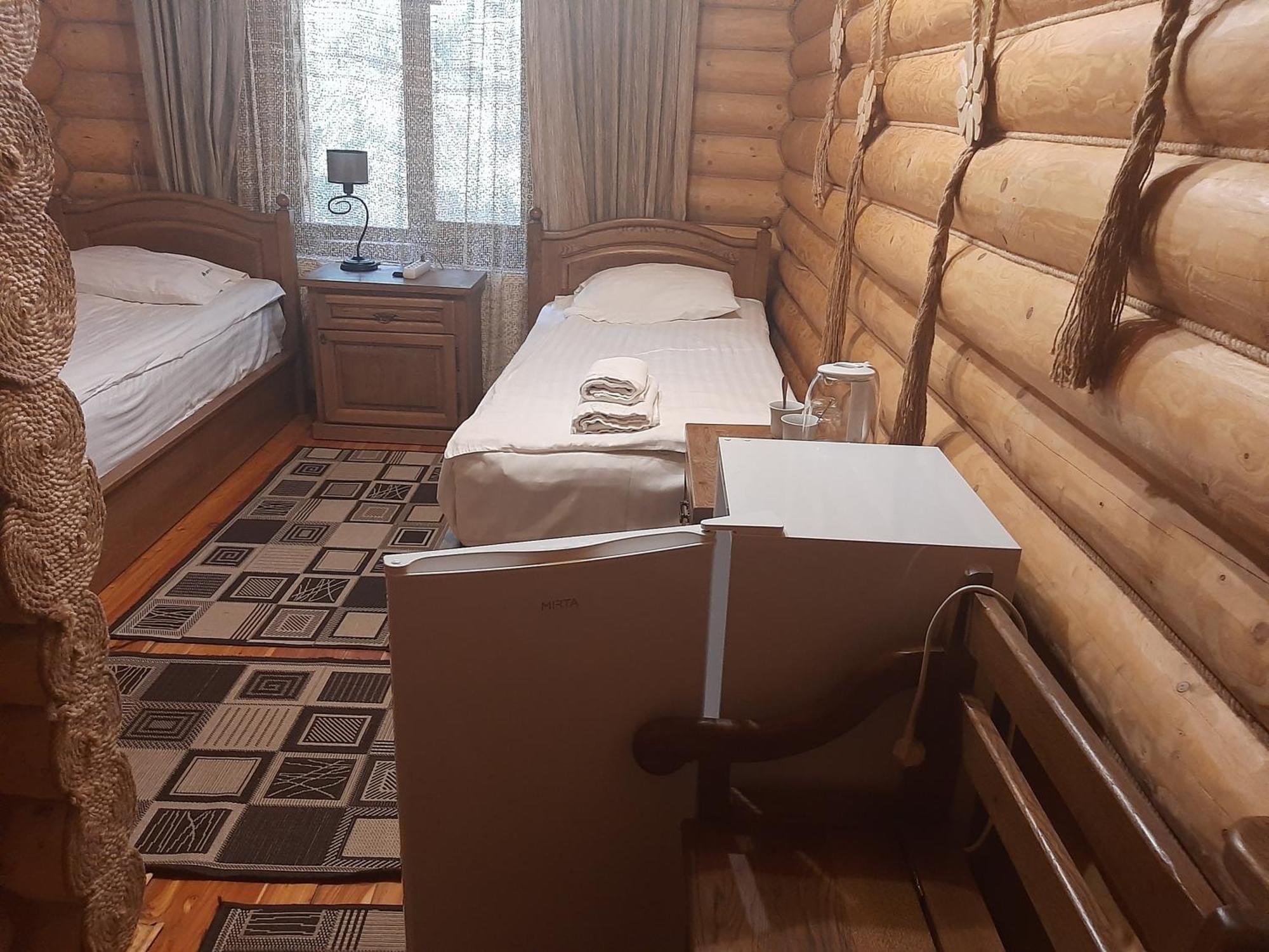 Арніка Hotel Synevyrsʼka Polyana Eksteriør billede