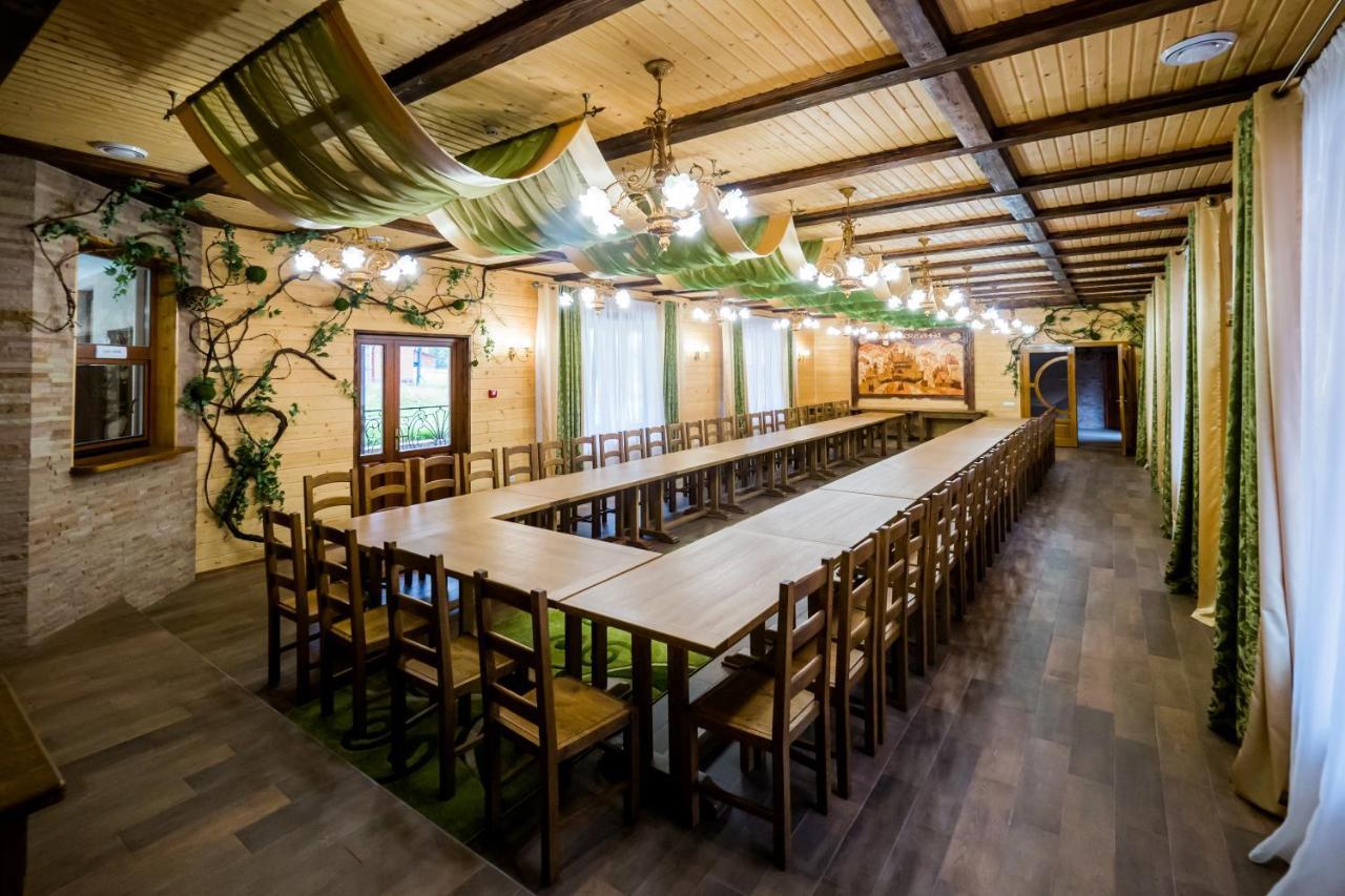 Арніка Hotel Synevyrsʼka Polyana Eksteriør billede